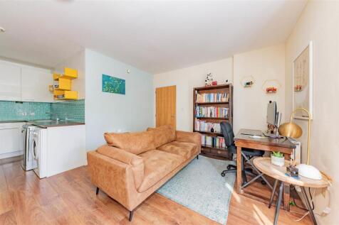 5 Ballumbie House Elm Rise BF-9.JPG