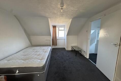 Leigham Vale, Streatham, SW16 photo 4