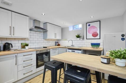 Welton Grove, Leeds photo 4