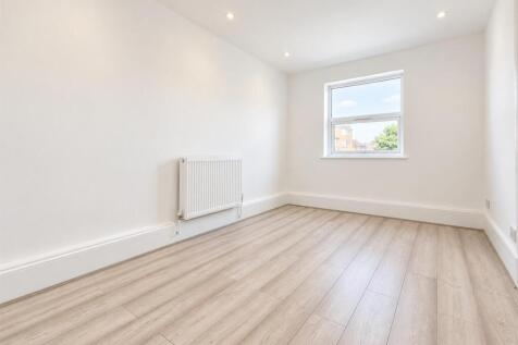 03 Bedroom One.jpg