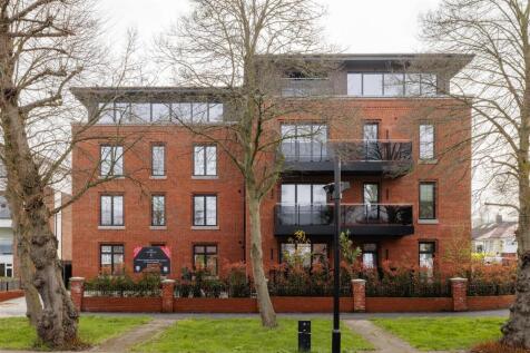 Whitehall Road, E4