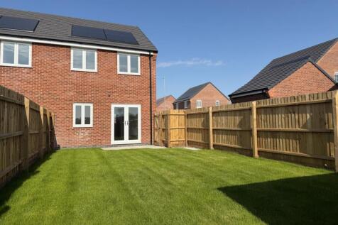30 Bechstein Close, Hinckley  photo 3