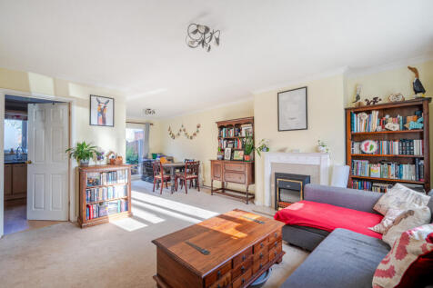 Sitting/Dining Room