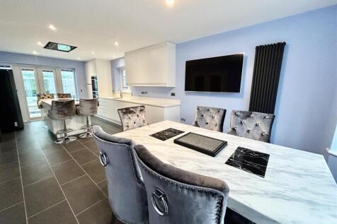 Kitchen/Dining Room View Two