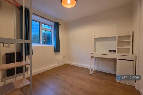 Shirley St, London, E16 photo 3