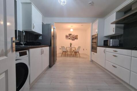 Room 5, Aster Way, CB4 photo 5