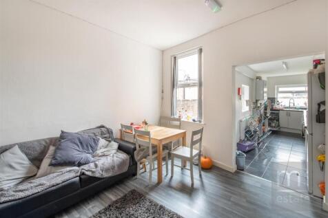BILLS INCLUDED £160pppw Grove Road, Lenton, Nottingham photo 3
