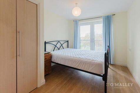 Master bedroom .jpg