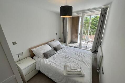 St. Johns Road, Altrincham, WA14 photo 5