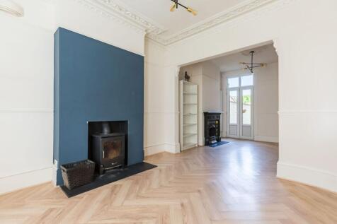 CHESTNUT RISE, Plumstead, London, SE18 photo 2