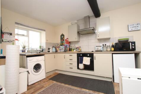 Kitchen.JPG