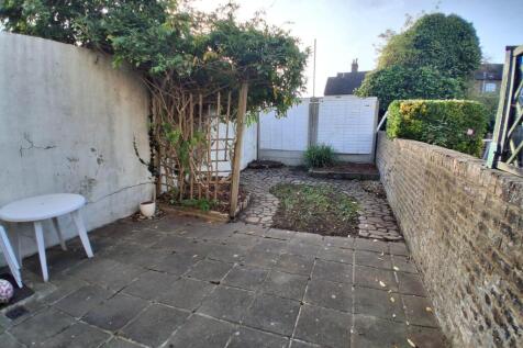 Courtyard garden