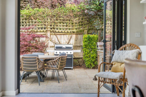 1304413-20-684330...