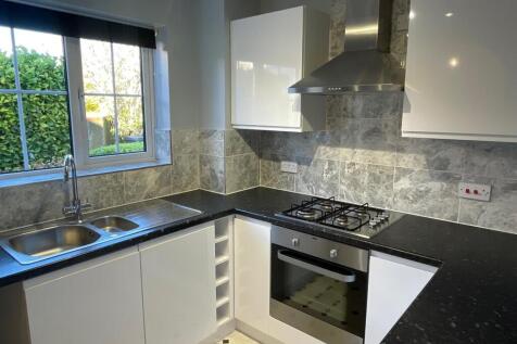 Celtic Drive, Andover photo 3