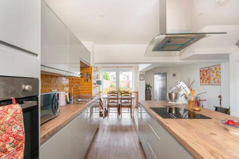 2W0SEN - KitchenDiner D.jpg