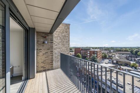 Epsom House, 2 Fairfield Avenue, Staines Upon Thames, London, TW18 photo 4