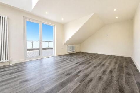 Tankerville Drive, Leigh-on-Sea, Essex, SS9 photo 3