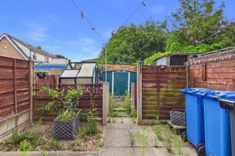 CAM03729G0-PR0356-STILL006