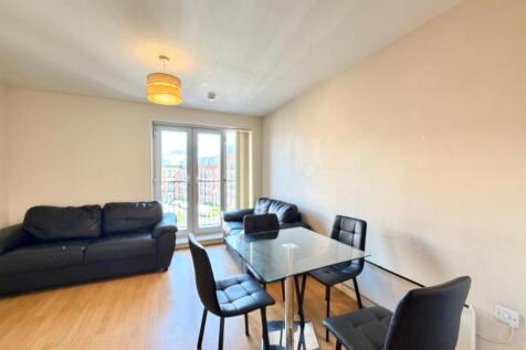 1-bed flat on City Link, Hessel Street, Salford, £825/mo