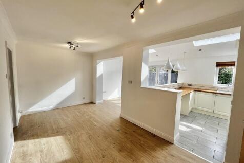 Fern Close, Southwell photo 5