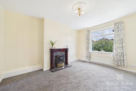 Langthwaite Lane, South Elmsall, Pontefract, West Yorkshire, WF9 photo 4