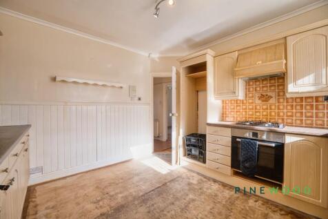 KITCHEN / DINER