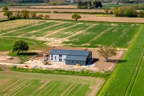 Oak Barn close up.jpg