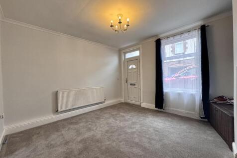 ENTRANCE/ LOUNGE