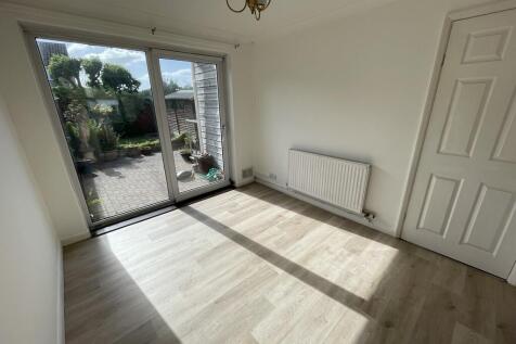 Westleigh Gardens, Shepton Mallet photo 3