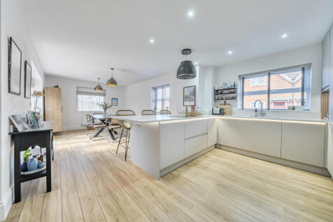 1349323-52-68befc...