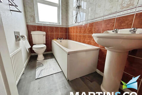 200f3d3e-IMG-2025...