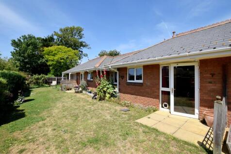1-bed terraced on Royal Bay Court, Barrack Lane, Bognor Regis, PO21, £995/mo