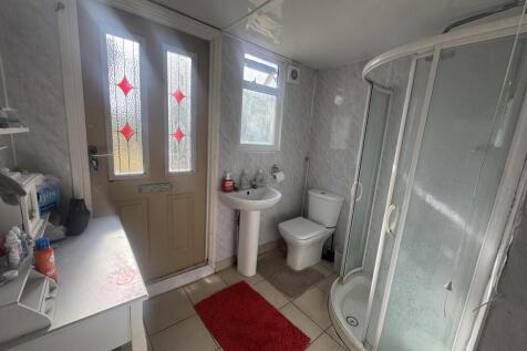 Lewsey Road, Luton photo 5