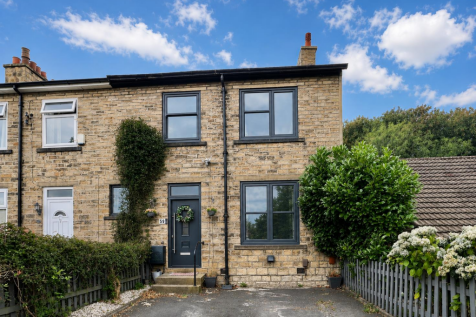 Bramleys Estate Agents - West Close - Fartown.png