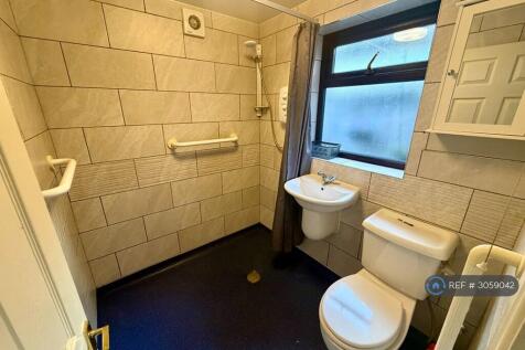 Stewart St, Barrow-In-Furness, LA14 photo 4