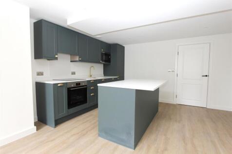 2 bed flat to rent Siddons Road, Croydon CR0
