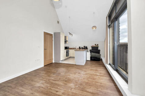 Sitting Room/Kitchen