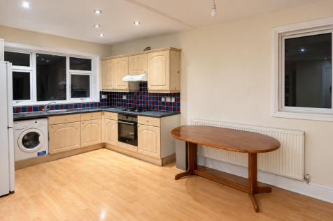 Kitchen dining