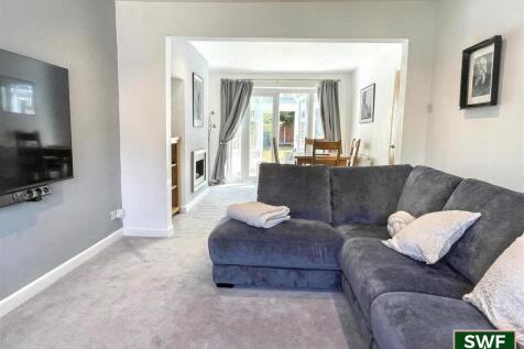 Living room2.jpg