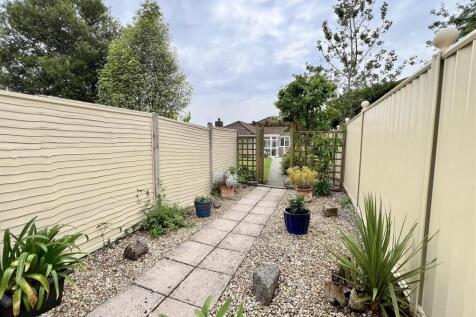 Garden with Access to Garage &amp; Driveway