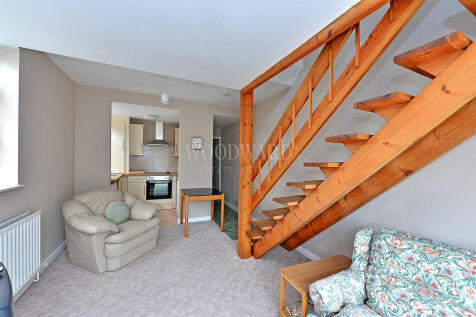 Living/Dining Roo...