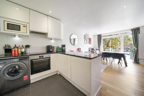 Flat 23, Catalpa Court - dLC6G6iucR3utSwgvymp.jpg