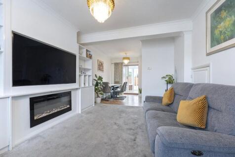Carshalton, SM5 - property photo