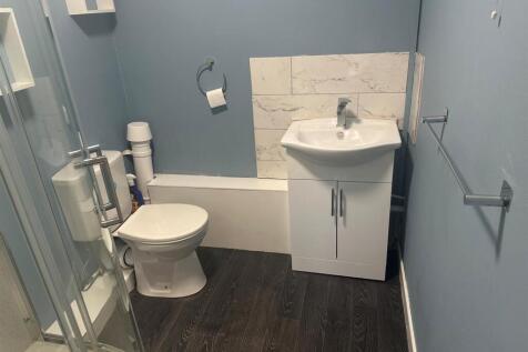 Shower Room.jpg
