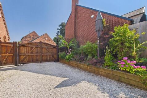 Frog Barn, Rectory Lane, Breadsall, Derby photo 3