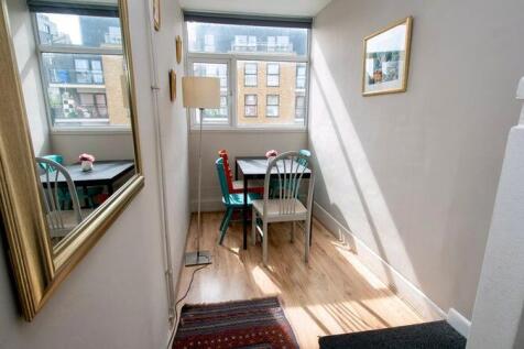 Furnished Refurbished Rooms