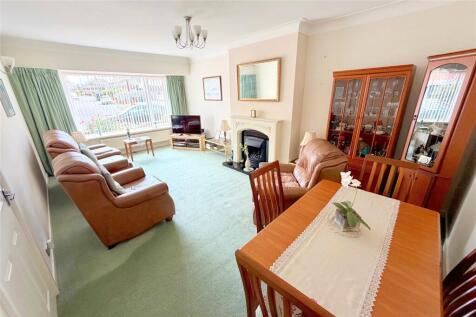 Lounge Dining Room