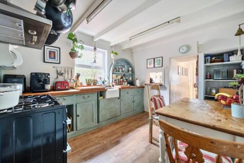 Kitchen/ Breakfast Room