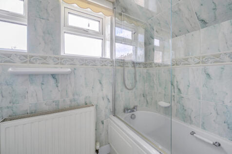 1298512-15-683d81...