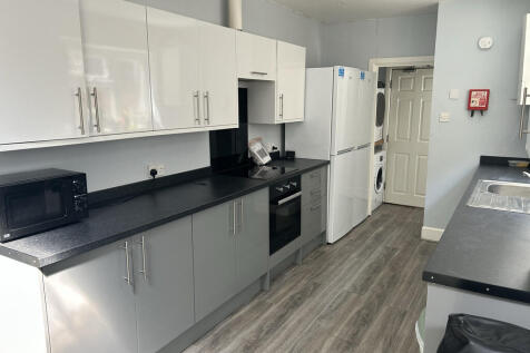 Milton_Kitchen_2